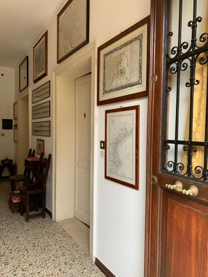 Dimora Castiglioni Villa Veneţia-Lido Exterior foto